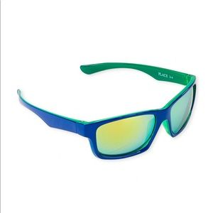 NWT Childrenโs Place Sunglasses 2-4Y